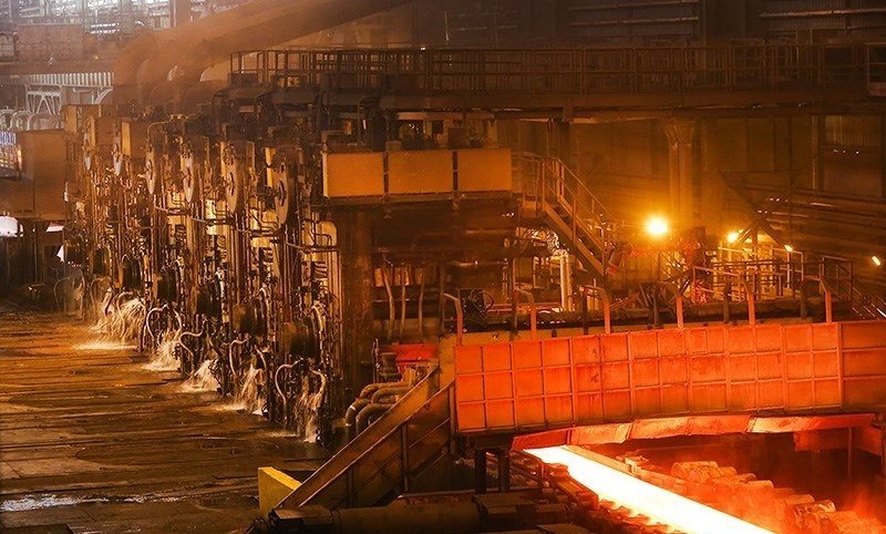 تداوم کاهش قیمت محصولات فولادی در پی افزایش عرضه شمش فولادی در بورس کالا