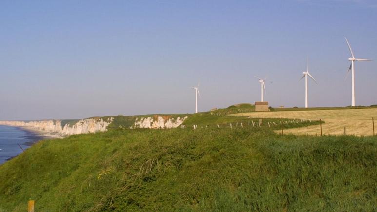 شرکت برق فرانسه با احداث نیروگاه بادی برق ۶۰درصد یک شهر را تامین می‌کند