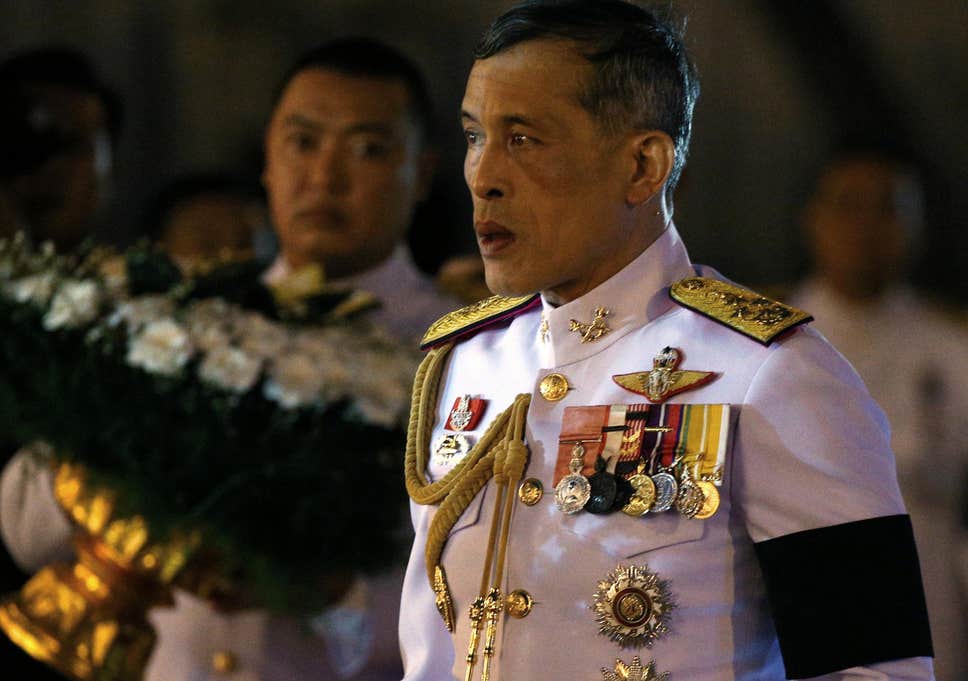 زندگی عجیب پادشاه تایلند +تصاویر
