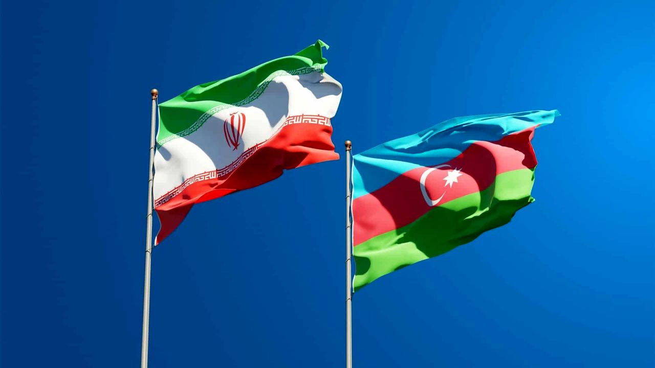 سفیر ایران با وزیر خارجه آذربایجان دیدار کرد