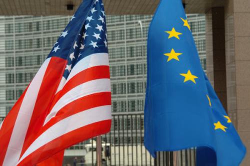 اروپا درصدد جنگ ارزی با آمریکا
