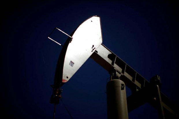 کاهش دور از انتظار ذخایر نفت آمریکا