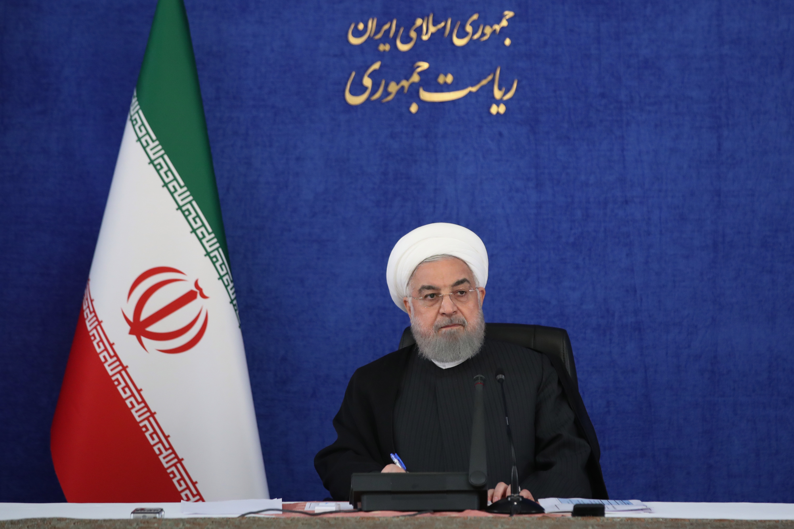 روحانی: ایران و ترکیه دو قدرت بزرگ در منطقه هستند 