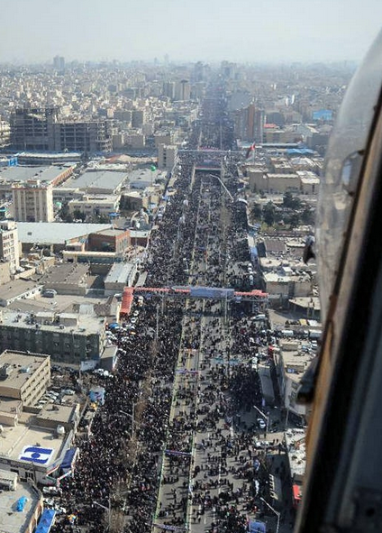 تصاویر هوایی از راهپیمایی مردم در ۲۲بهمن +عکس