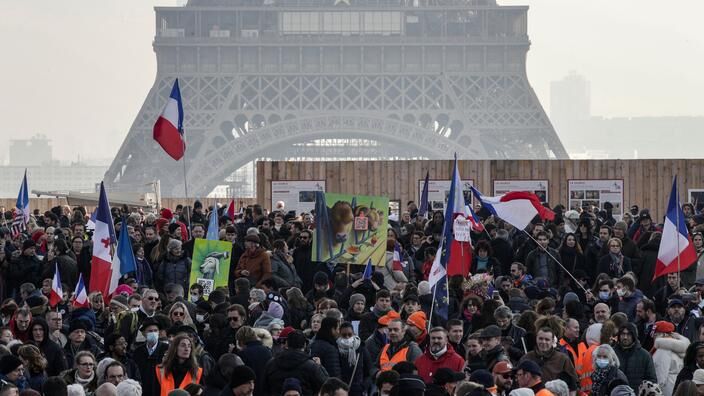 تظاهرات در فرانسه علیه محدودیت های کرونایی