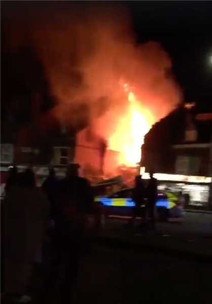 انفجار مهیب در شهر «لستر» انگلیس +عکس