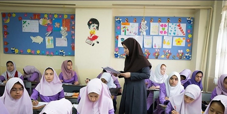  ۲۵هزار نفر از معلمان حق التدریس و آموزشیاران استخدام می‌شوند