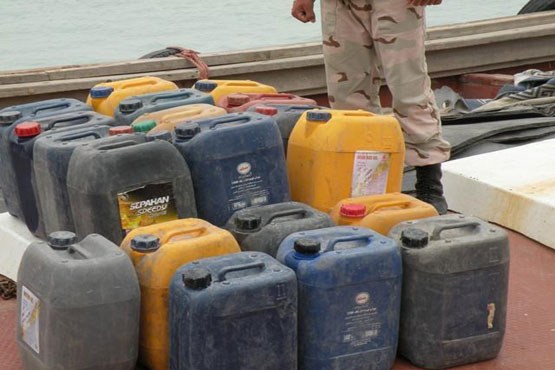 ۶۰هزارلیتر سوخت قاچاق در آب‌های ماهشهر توقیف شد