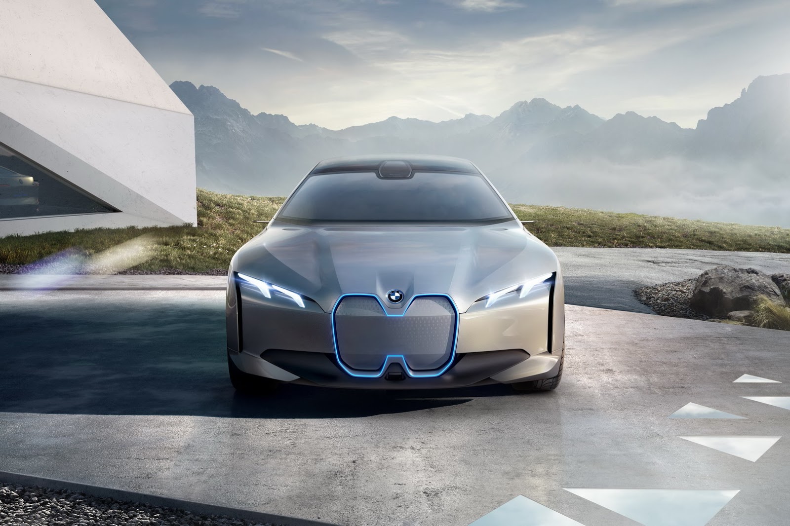 لوکس‌ترین خودرو الکتریکی BMW +تصاویر
