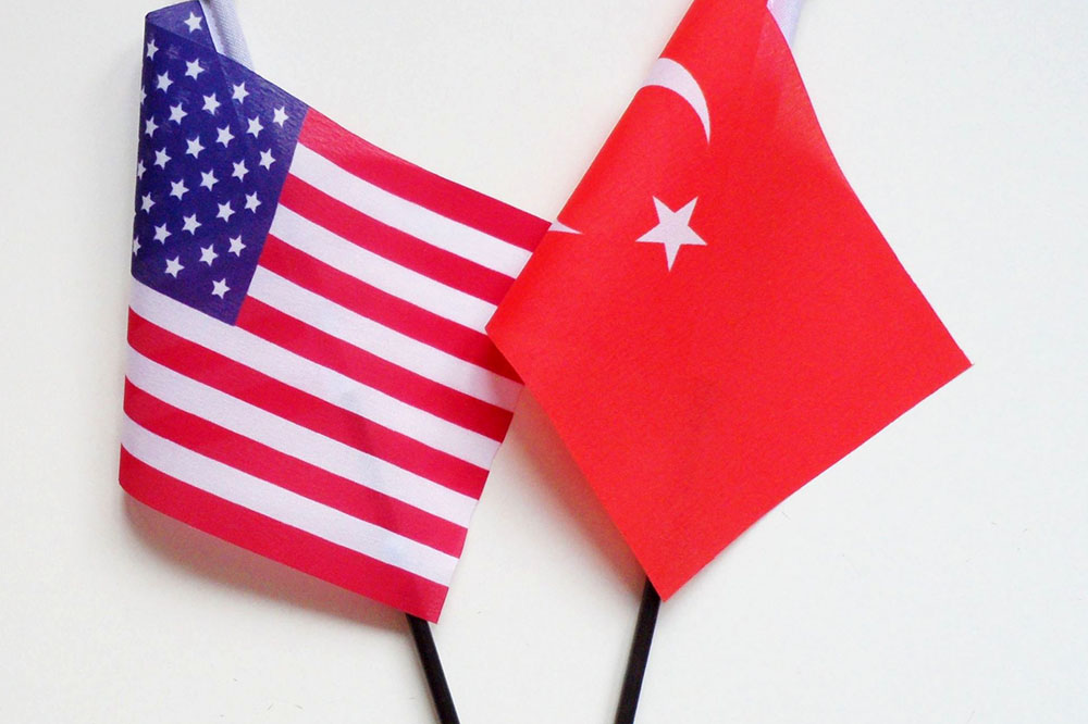گفت‌وگوی تلفنی وزیران خارجه ترکیه و آمریکا