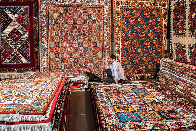 ارزش صادرات مستقیم فرش ایرانی به آمریکا ۶۹ میلیون دلار است