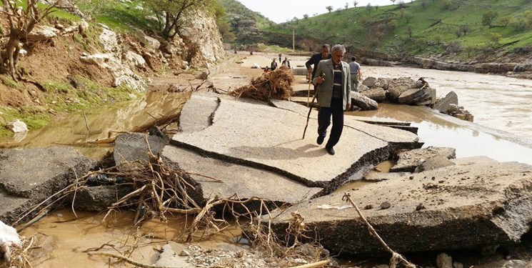 استقرار پل‌های شناور در جاده‌های سیل‌زده/ احداث راه‌های روستایی جدید در لرستان
