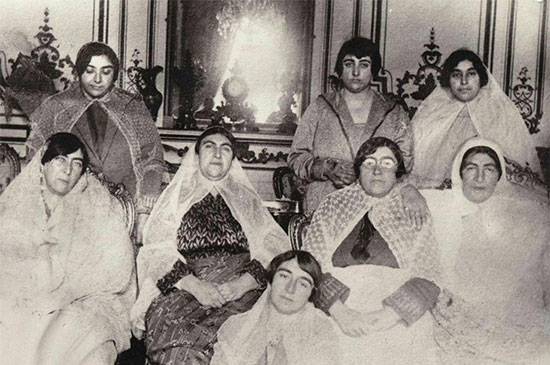 تیپ ۱۰۰ سال پیش دختران بالاشهری ایرانی + عکس