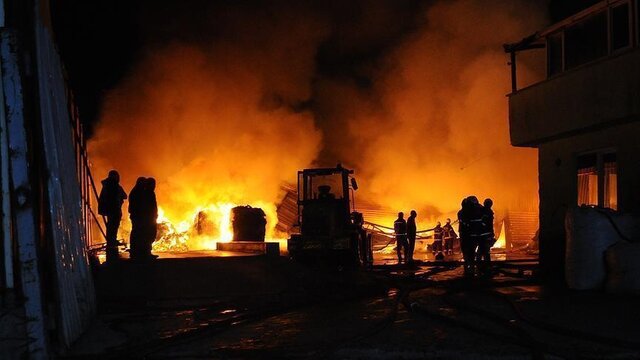 آتش سوزی بزرگ و مرگبار در ساختمانی در منطقه الجزائز شهر بصره