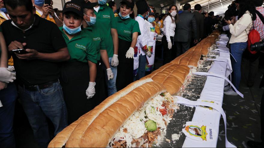 بزرگترین ساندویچ دنیا در مکزیک +فیلم 