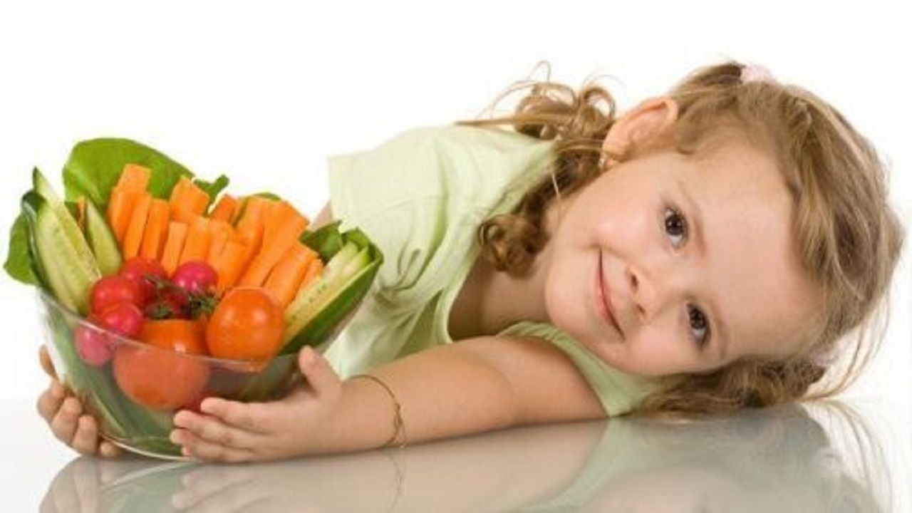 کودکان چقدر میوه و سبزی باید مصرف کنند؟