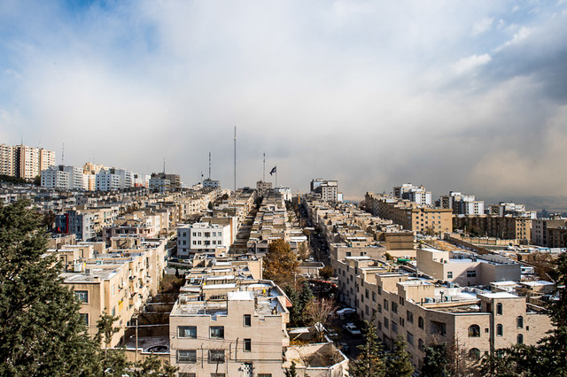 کاهش روزهای سالم هوای تهران در تیر امسال
