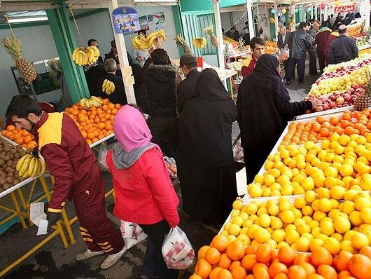 تهرانی‌ها میوه را چند درصد گران‌تر می‌خرند؟