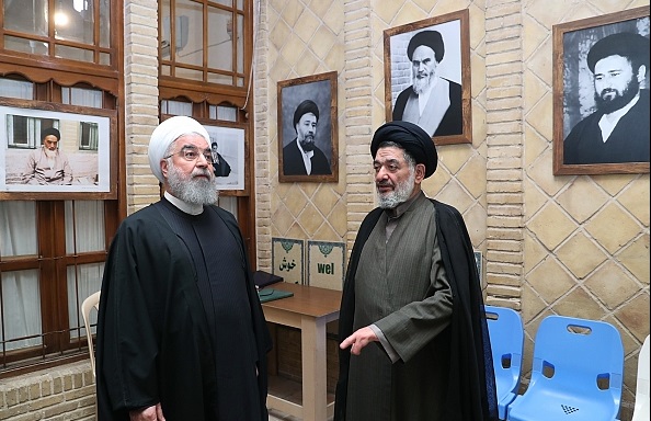 بازدید روحانی از بیت تاریخی امام خمینی(ره) در نجف +عکس