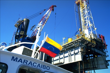 ونزوئلا به‌دنبال فروش سهام میادین نفتی