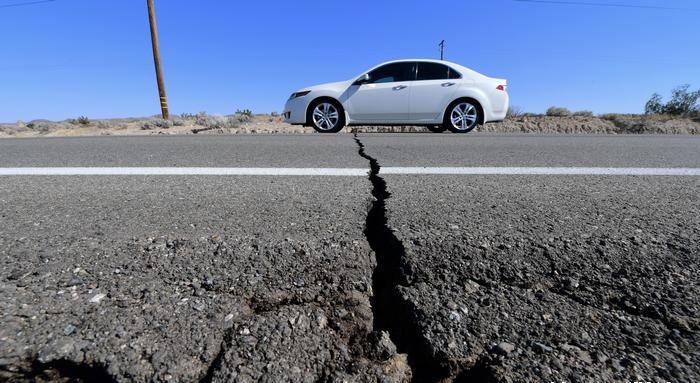 زلزله ۶.۴ریشتری دیشب جنوب کالیفرنیا آمریکا +فیلم