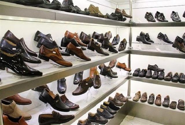 بازی عجیب و غریب تعزیرات با تولیدکنندگان کفش / شبه قیمت گذاری در فروشگاه ها رونق گرفت