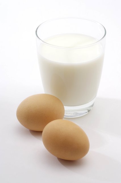 کاهش ۶درصدی تولید شیر و تخم‌مرغ در سال۱۳۹۶