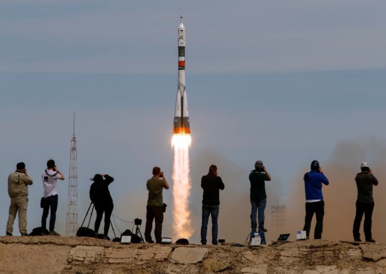 لحظه پرتاب فضاپیمای سایوز روسی به پایگاه‌فضایی بین‌المللی +عکس 