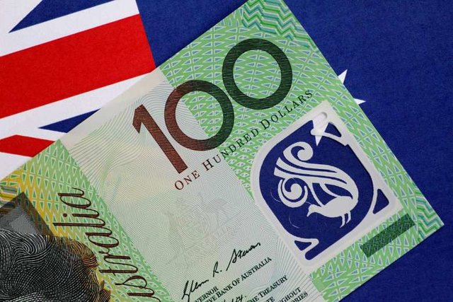 دلار استرالیا در پایین‌ترین سطح ۳۲ماه اخیر