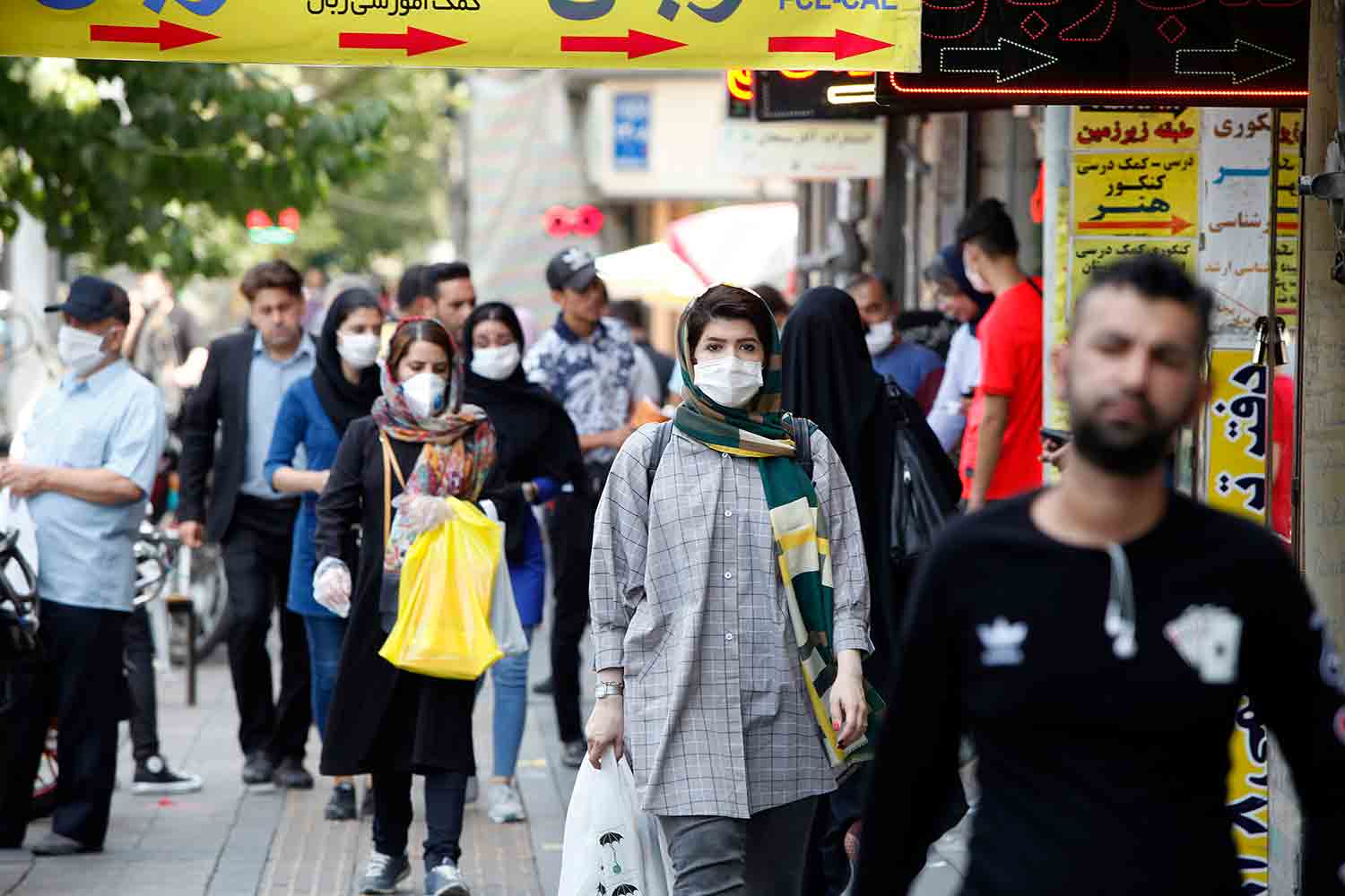 بیش از نیمی از فوتی‌های روزانه کرونا مربوط به تهران است