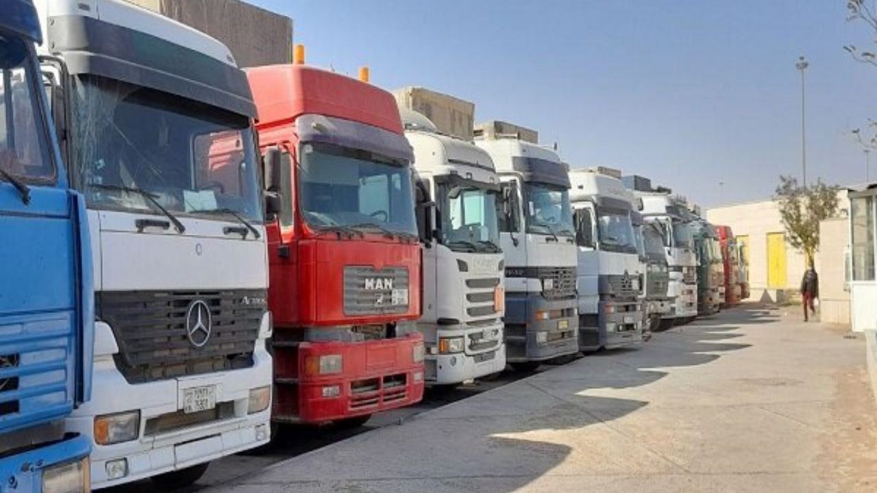 مشکل عبور کامیون ها از مرز ارمنستان رفع شد