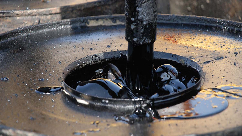 الزام وزارت نفت به تحویل حواله قیر تا هفته آینده