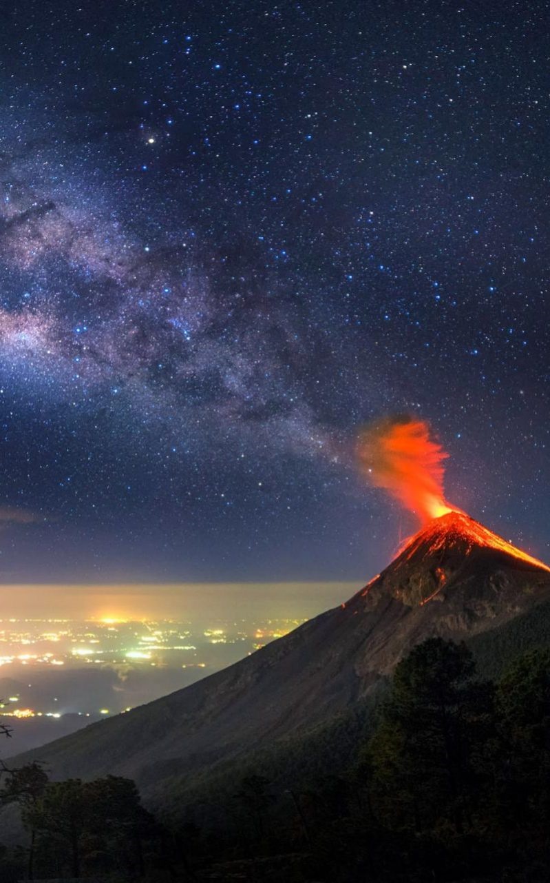 همراهی کهکشان راه‌ شیری با گدازه‌های آتشفشان فوئگو
