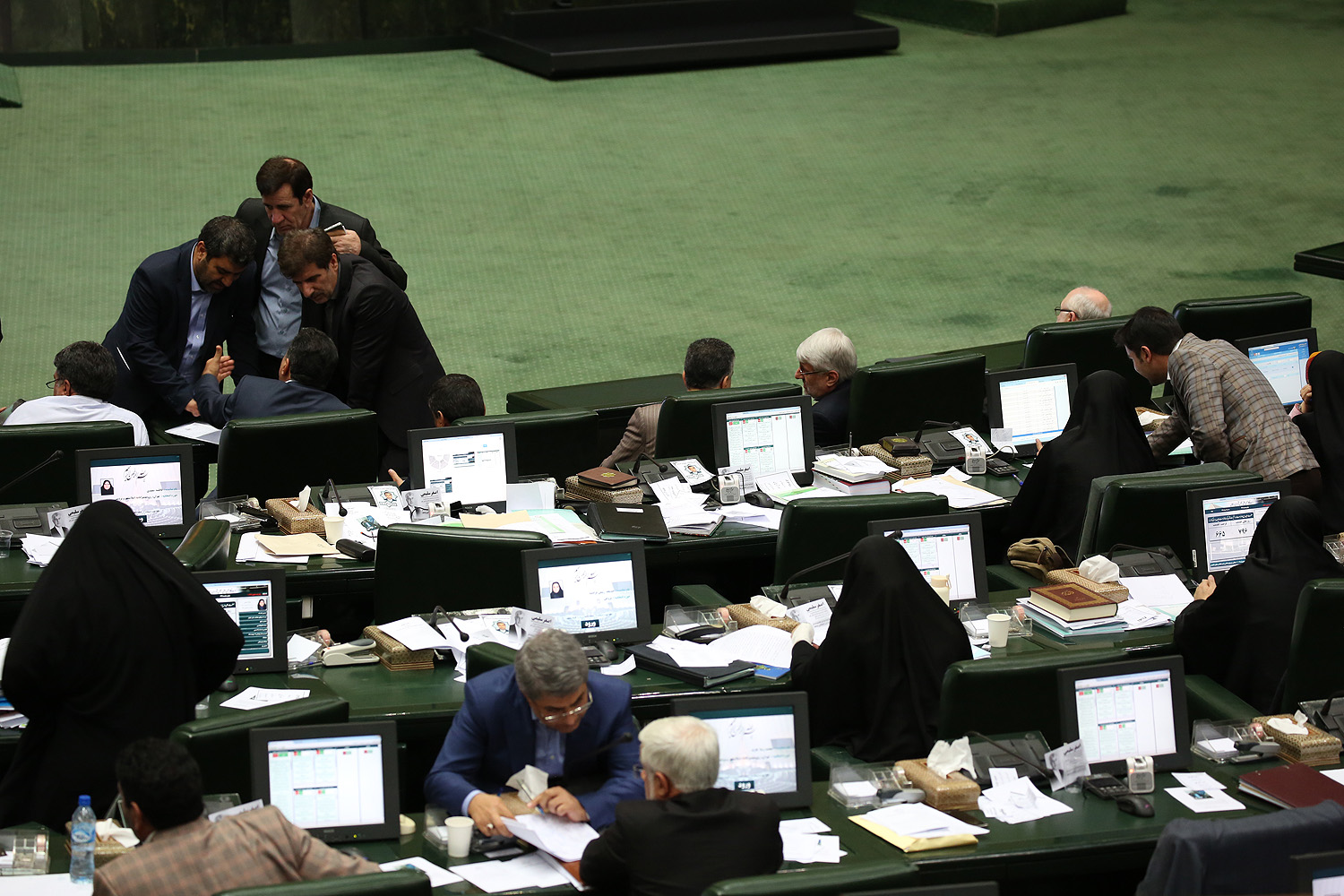 تلاش مجلس برای تعیین تکلیف رای اعتماد وزرا در ۵ آبان ماه