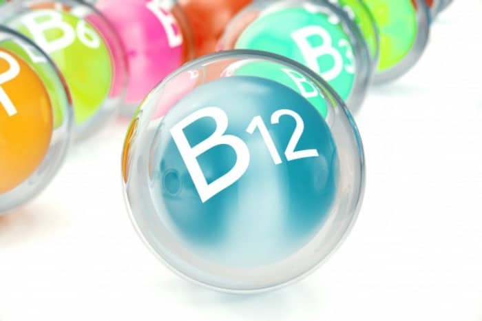 عوارض کمبود ویتامین B12 چیست؟