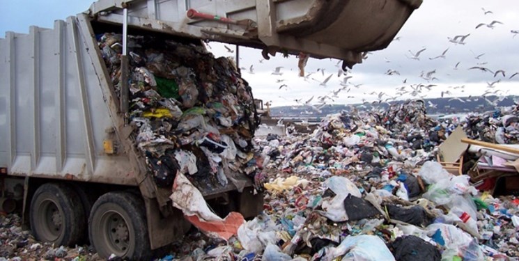 انتقال روزانه بیش از ۵۵۰۰ تن زباله به سایت دفع پسماند آرادکوه