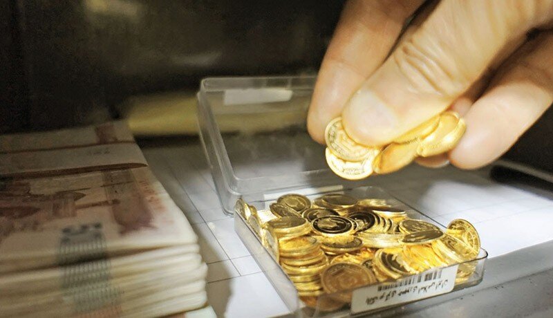 ادامه کاهش قیمت ها در بازار طلا؛ سکه در مرز ۱۲ میلیون تومان