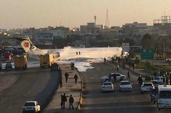 چرا هواپیمای تهران استانبول از باند خارج شد؟