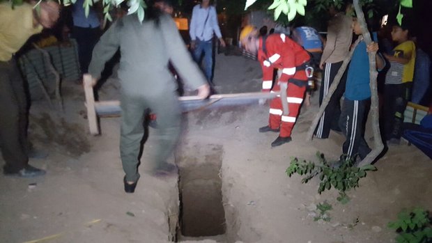 مرگ کارگر ۳۸ ساله افغان در عمق چاه ۲۵ متری