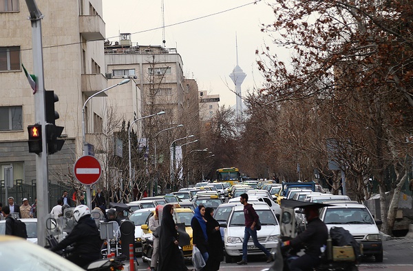 ترافیک سنگین بزرگراه‌های تهران در صبح بارانی یکشنبه