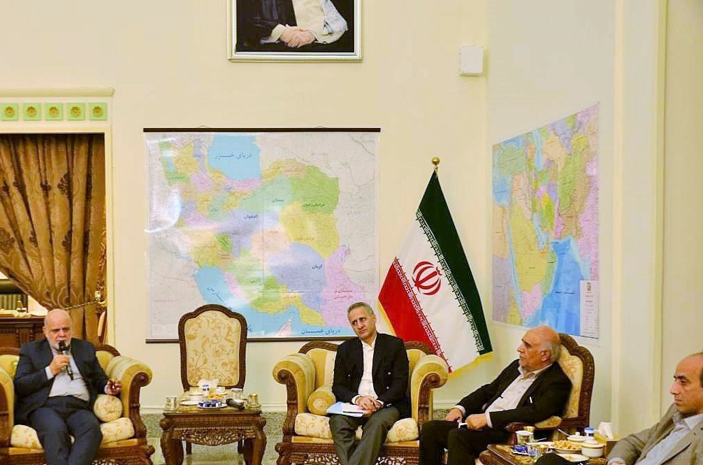 سفیر ایران: با همه توان از فعالان اقتصادی در عراق حمایت می کنیم
