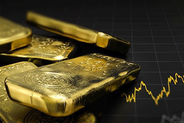هجوم سرمایه‌گذاران به سمت ارزهای مجازی/ روند قیمت طلا در دو هفته آینده کاهشی خواهند بود