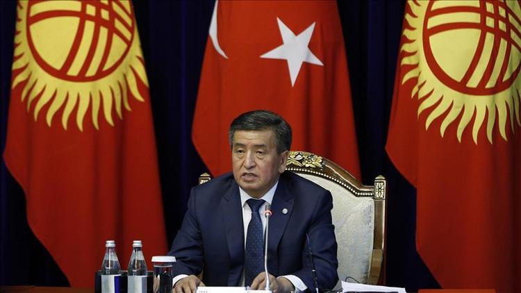 رییس جمهوری قرقیزستان استعفا داد