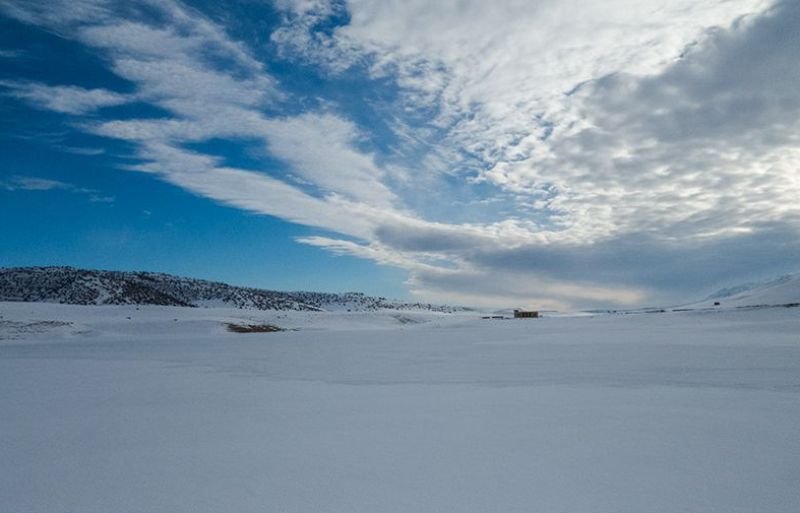 این دریاچه یخ‌زده در سوئیس نیست، ایران است +عکس