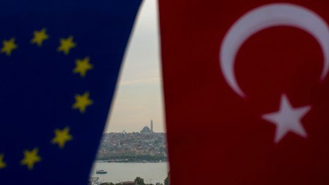 ترکیه با یورو به مقابله با دلار می‌رود