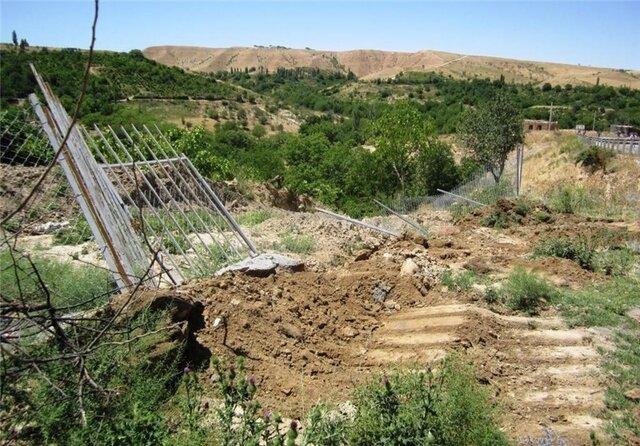 تخریب ویلاهای غیرمجاز به حاشیه زاینده‌رود رسید