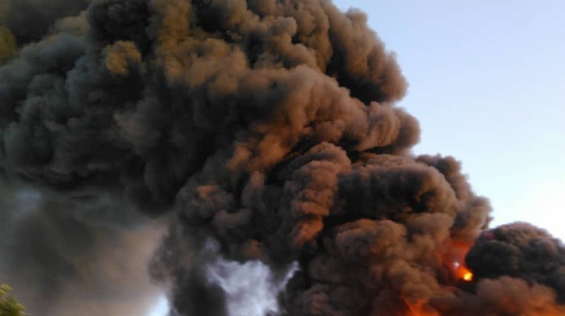 آتش سوزی مهیب در سکوی نفتی خلیج مکزیک + فیلم