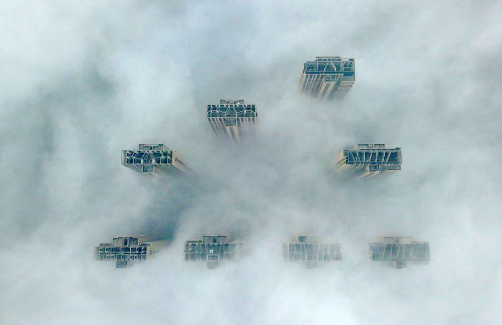 آسمانخراش‌های چین غرق در مه +عکس