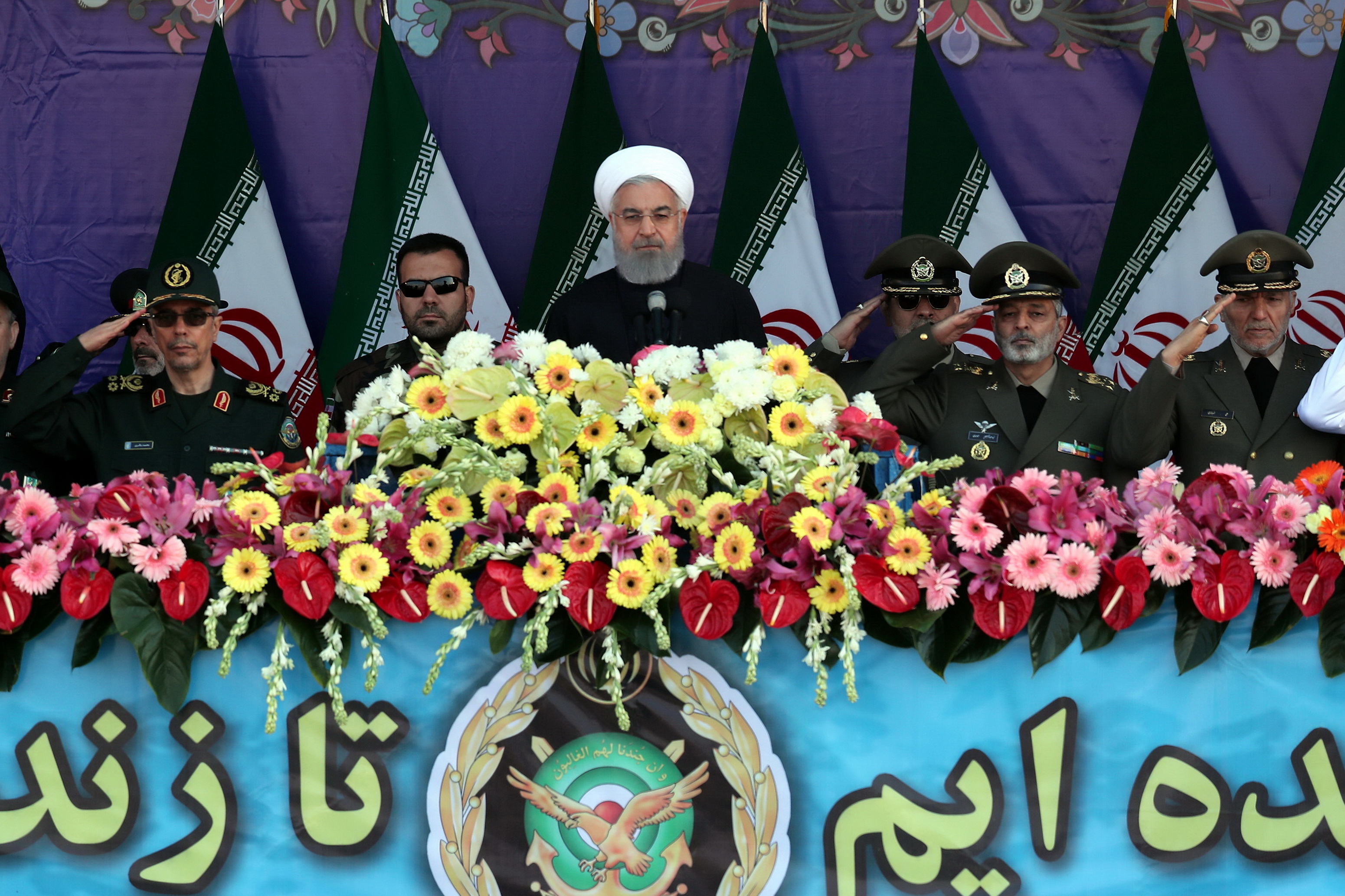 روحانی: برای قدرت دفاعی توجهی به نظر دیگران نداریم/ رویکرد ایران در منطقه، همسایگی خوب است