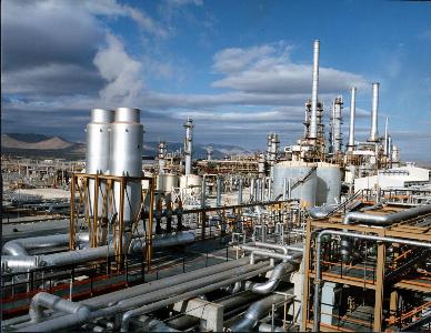 صادرات نفت با خرید پالایشگاه در اروپا و آفریقا  تضمین می‌شود